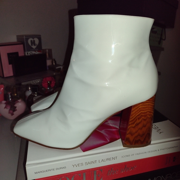 ON HOLD ♡ Christian Louboutin Hilconico 85 White Patent Leather Boots 39.5 - Picture 5 of 16